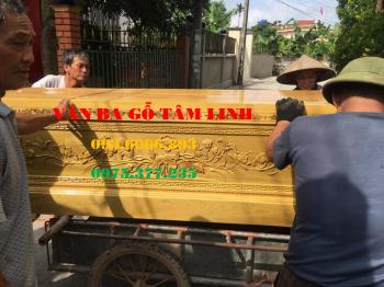 Quan tài gỗ vàng tâm tại Hải Dương