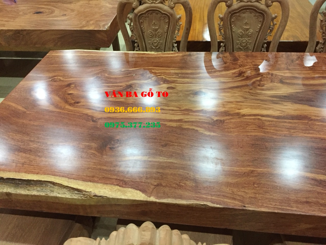 Bàn ăn gỗ tự nhiên