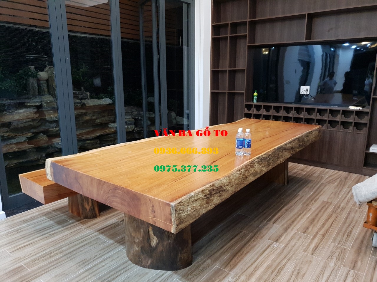 Bàn ăn gỗ tự nhiên nguyên khối tại Quảng Ngãi