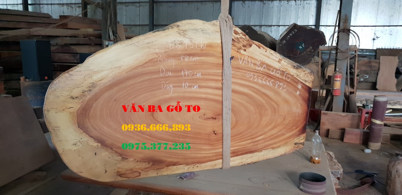 Mật bàn gỗ