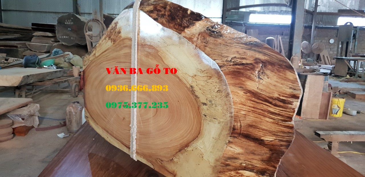 Mặt bàn gỗ