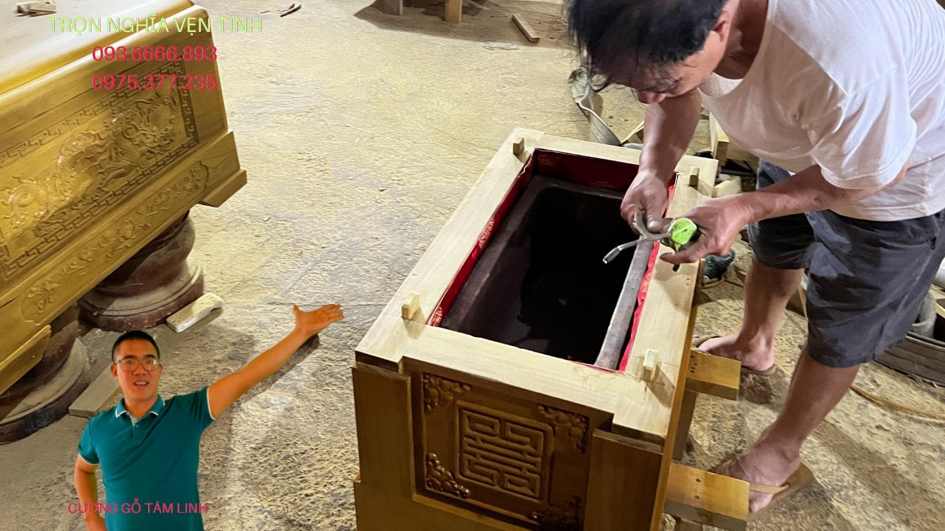 Tiểu quách gỗ vàng tâm