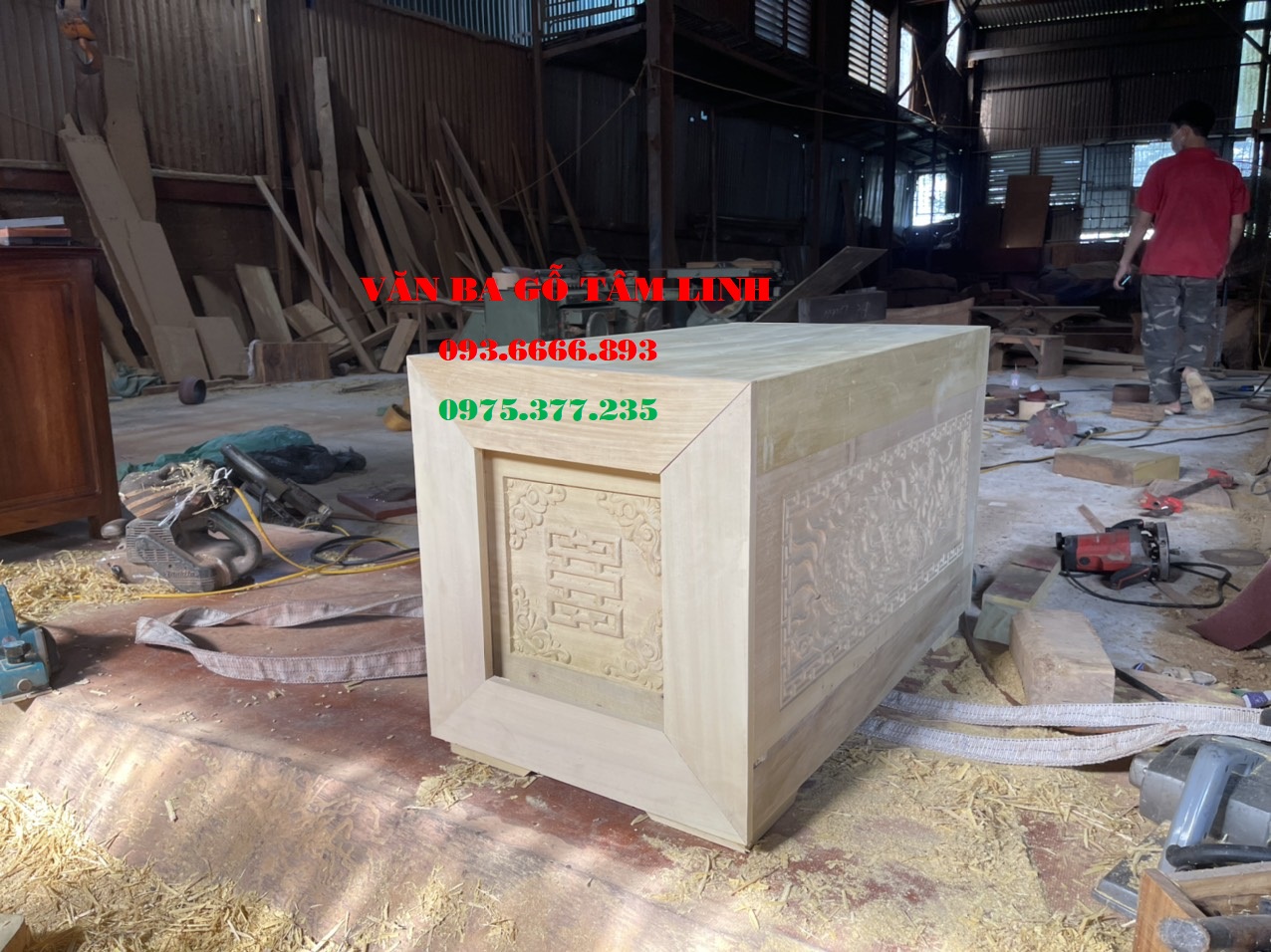 Quách gỗ vàng tâm