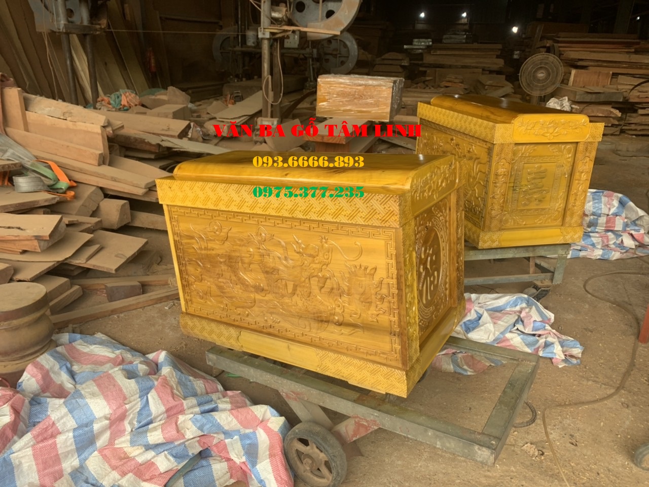 Quách gỗ vàng tâm