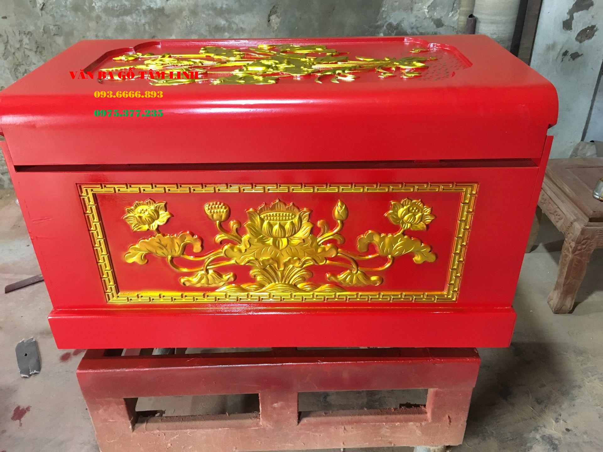 Quách gỗ vàng tâm