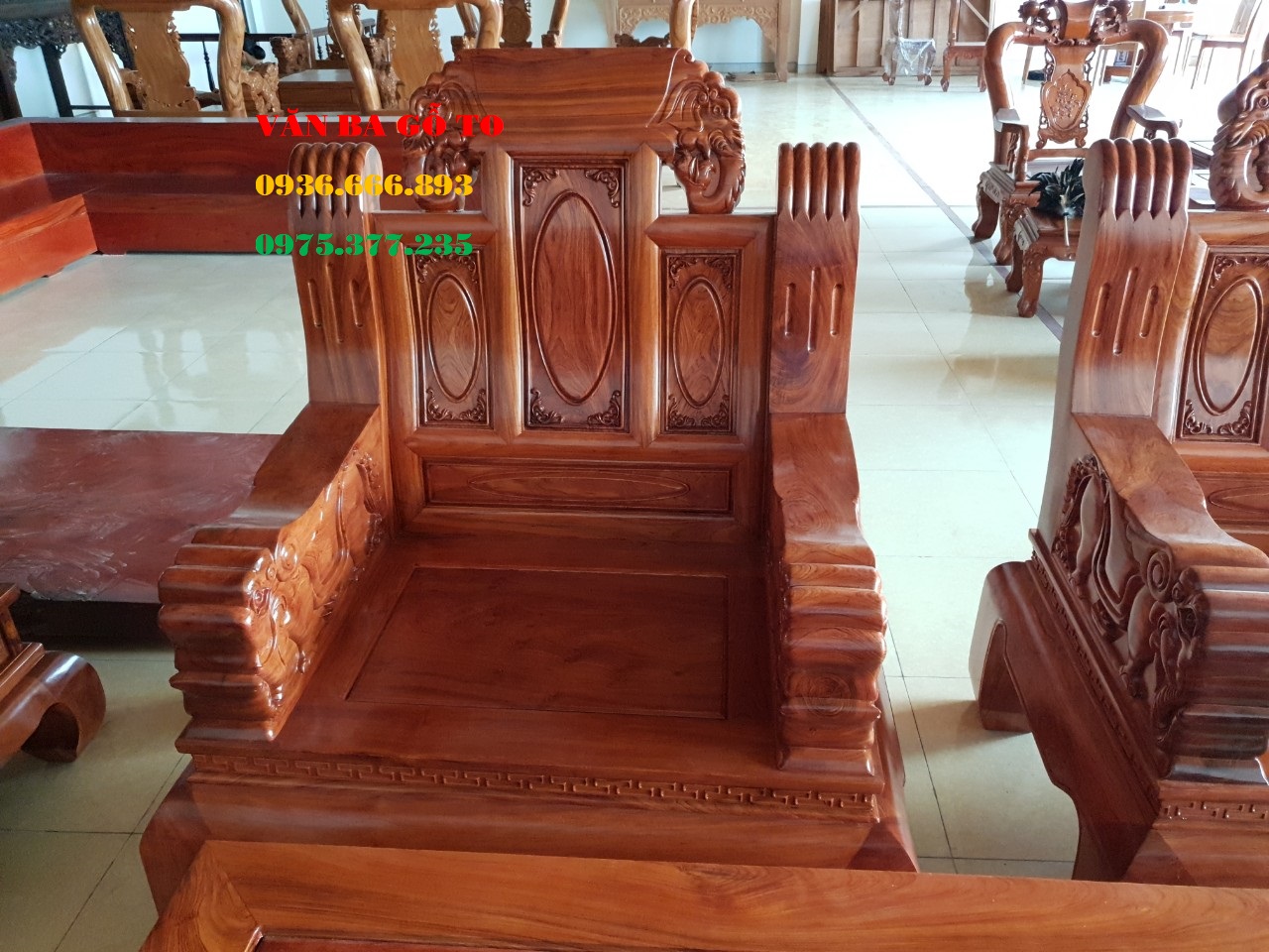 Bàn ghế gỗ 