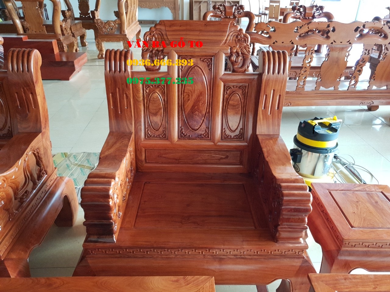 Bàn ghế gỗ 