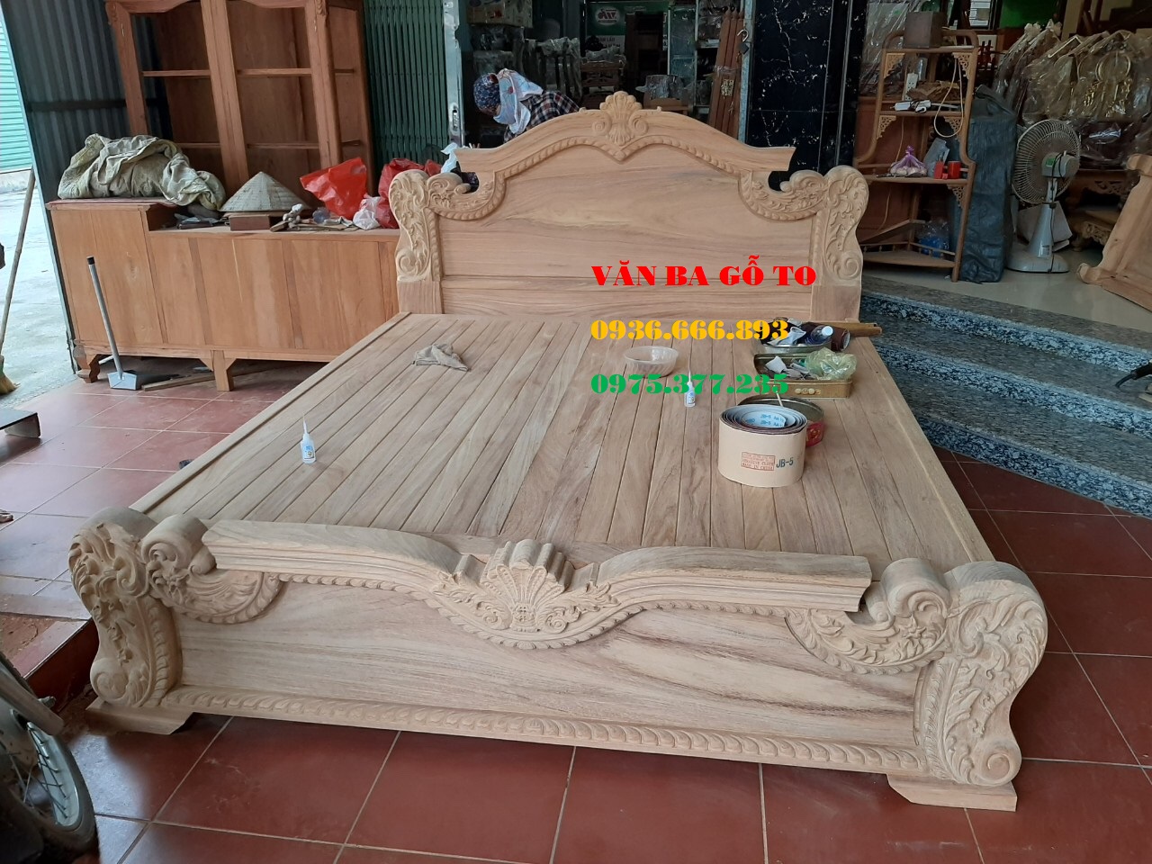 Giường ngủ